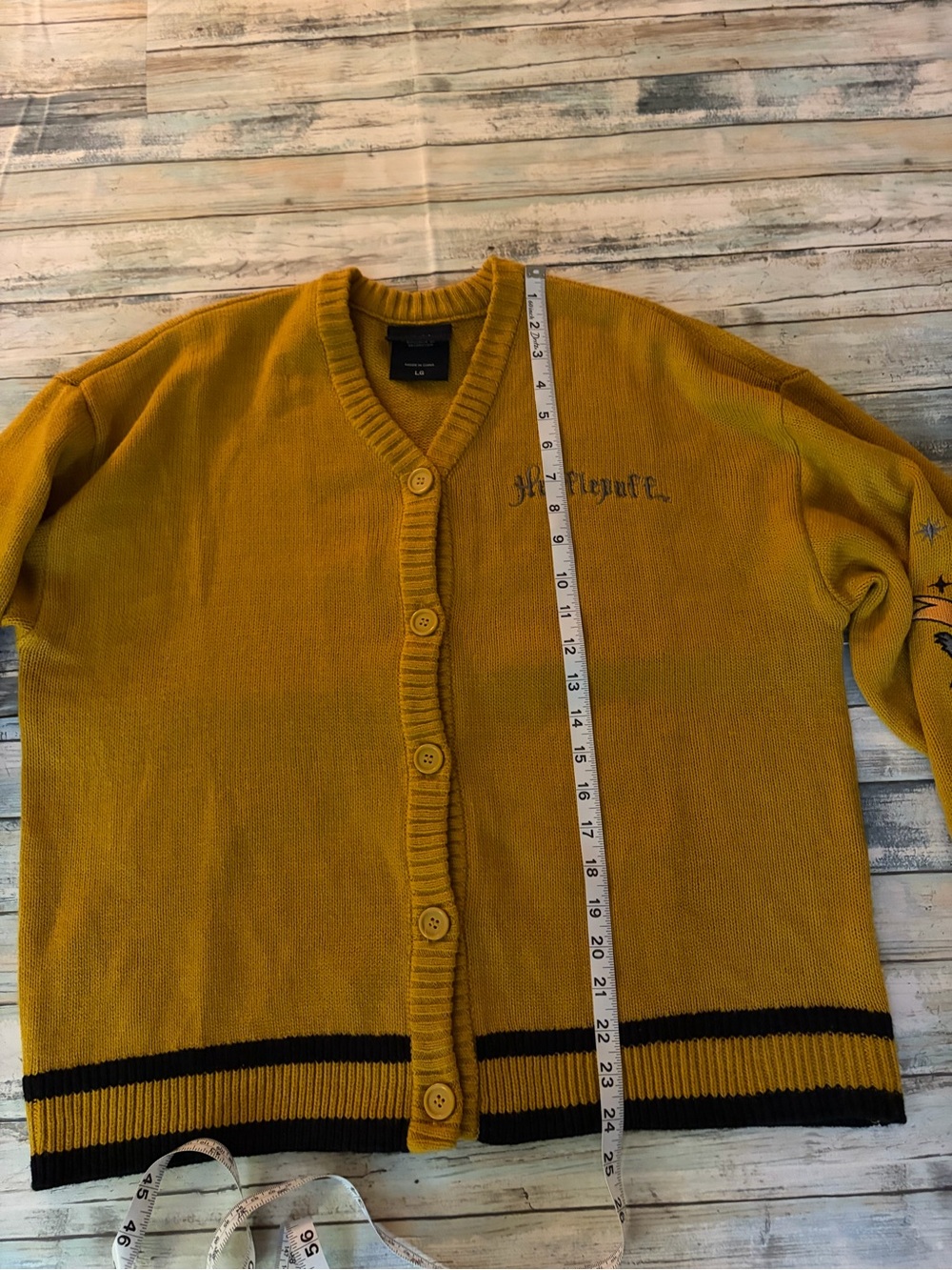 Harry Potter Hufflepuff Mustard Yellow V-Neck Button Cardigan - Picture 5 of 7